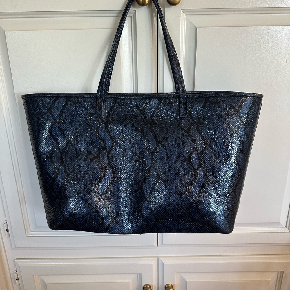 Lumilla Black and Blue Snakeskin Tote Bag